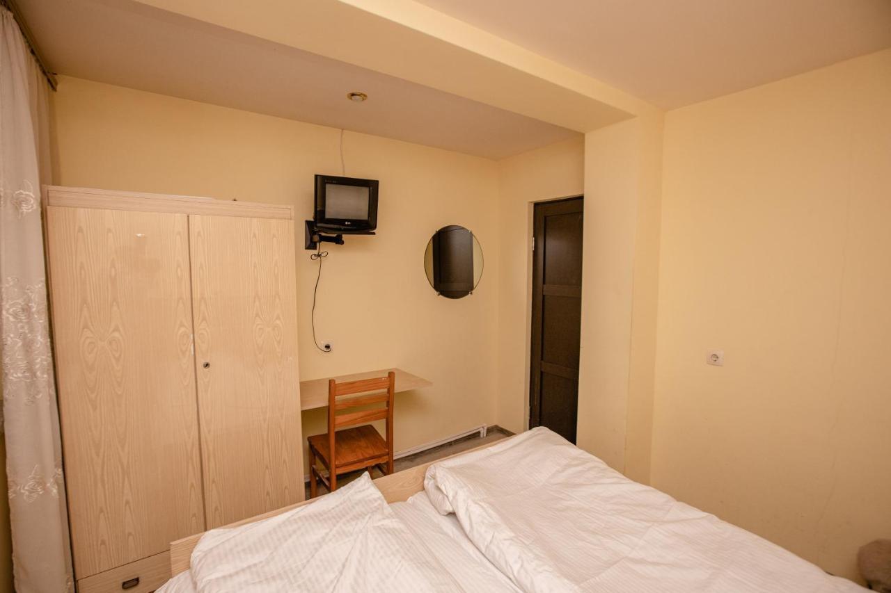 Arsego Hostel Ванадзор Екстер'єр фото